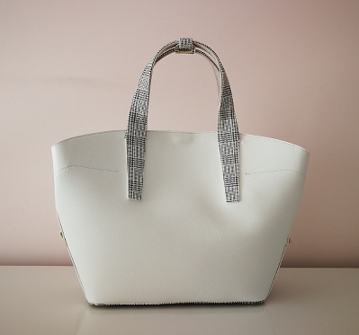 Голяма бяла дамска чанта ELIZABETH GEORGE