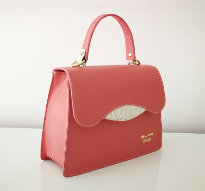 Прелестна коралова дамска чанта ELIZABETH GEORGE