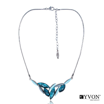 Модерно дамско колие YVON в нежни сини нюанси