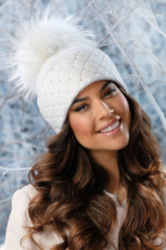 Луксозна вълнена дамска шапка WILLI с голям помпон - модел JANETA в бяло